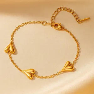 20250828_0254_Elegant Heart Bracelet_remix_01k3ppjkngfkf9tw04t59xmexe - Ehaanza